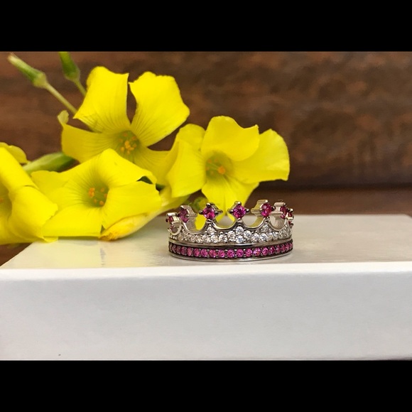 Silver crown tiara ring , ruby color crown ring - Picture 3 of 3